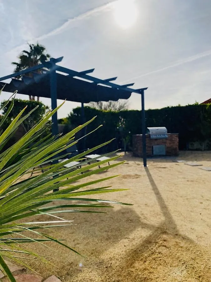 Tranquil Palm Springs Villa, Saltwater Pool, Magical View, Minutes To Downtown, Sleeps 8 0*,