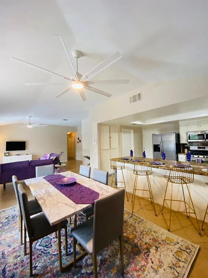 Tranquil Palm Springs Villa, Saltwater Pool, Magical View, Minutes To Downtown, Sleeps 8