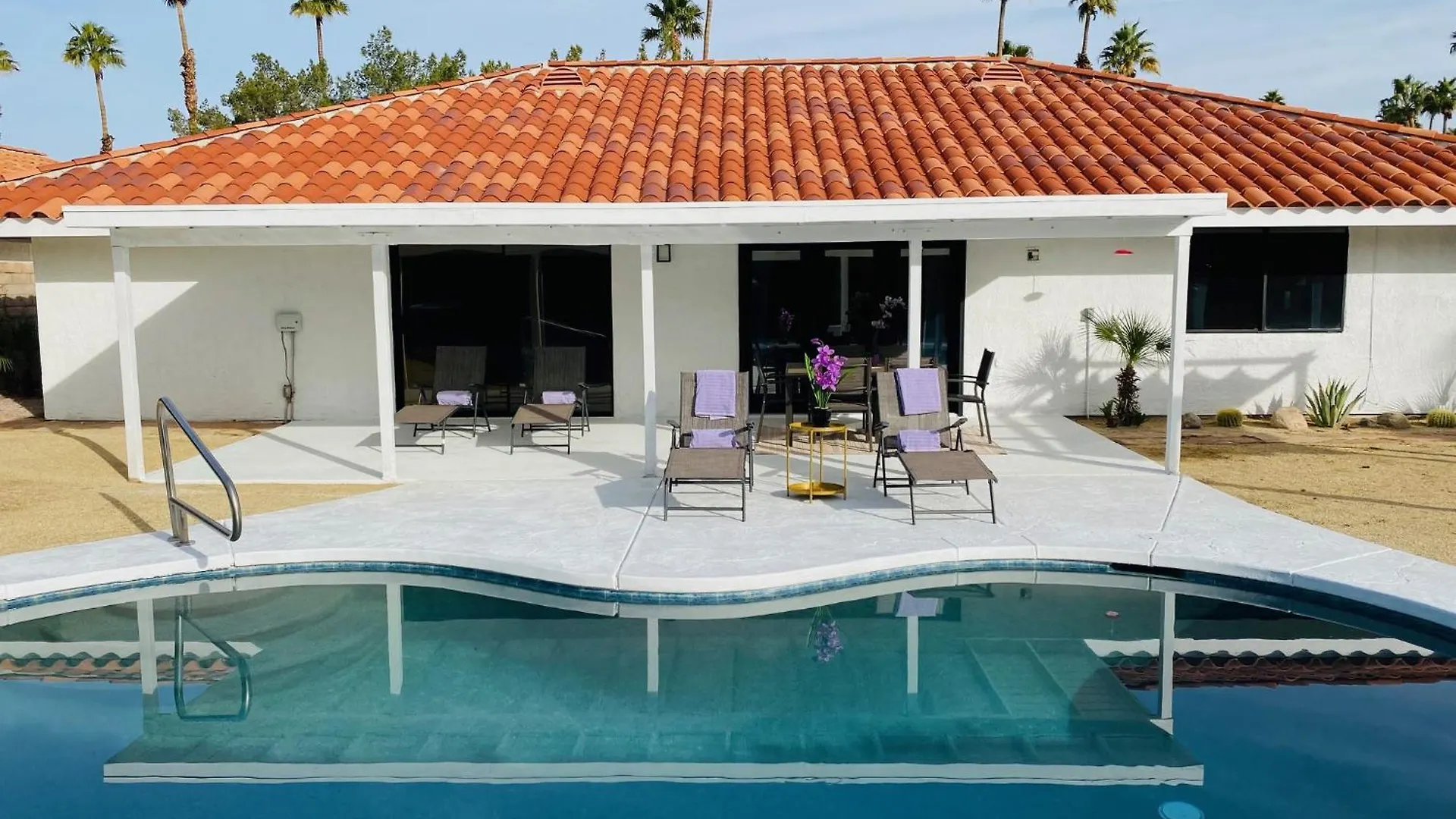 Tranquil Palm Springs Villa, Saltwater Pool, Magical View, Minutes To Downtown, Sleeps 8 United States