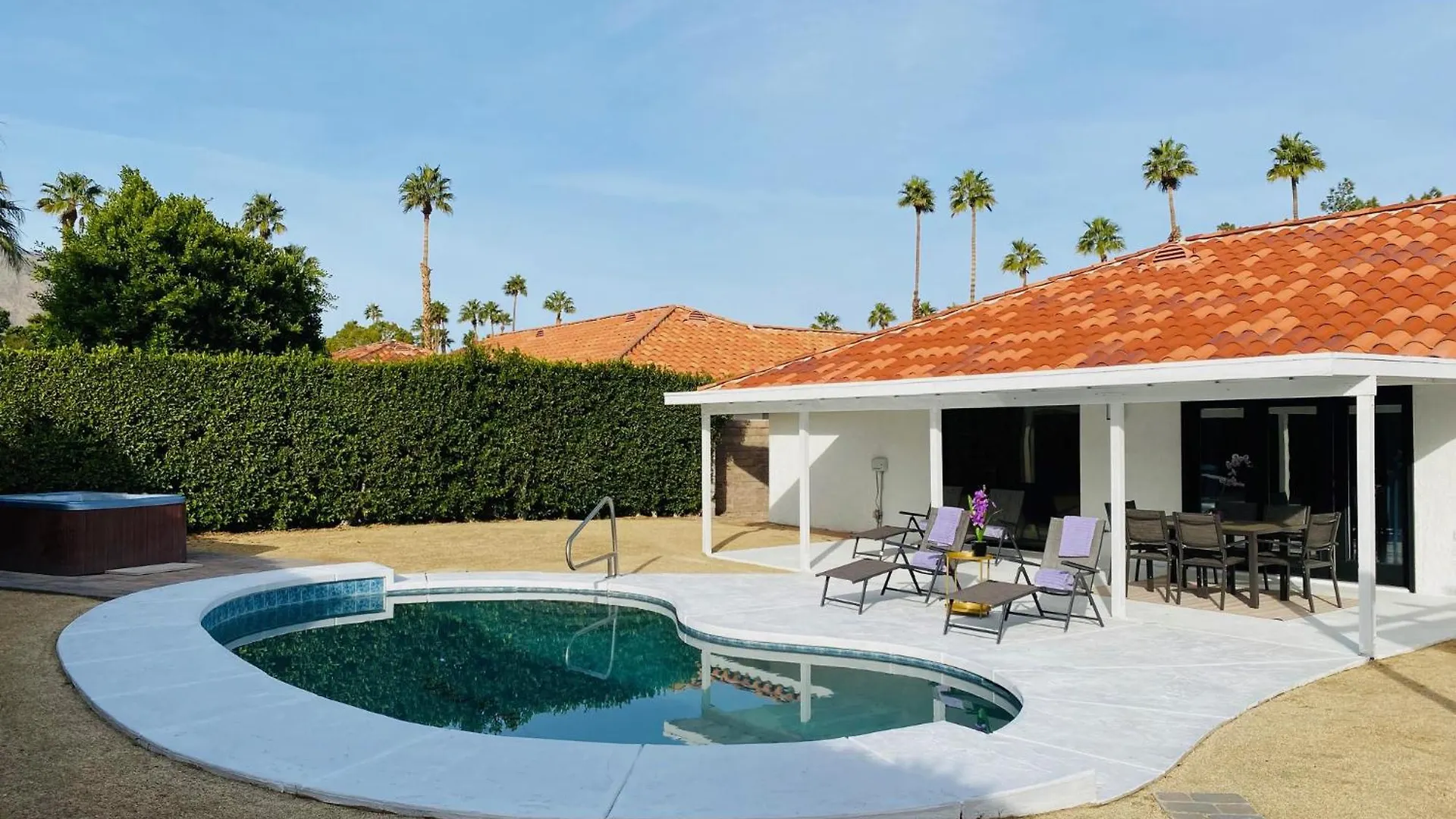 Tranquil Palm Springs Villa, Saltwater Pool, Magical View, Minutes To Downtown, Sleeps 8 0*,  United States