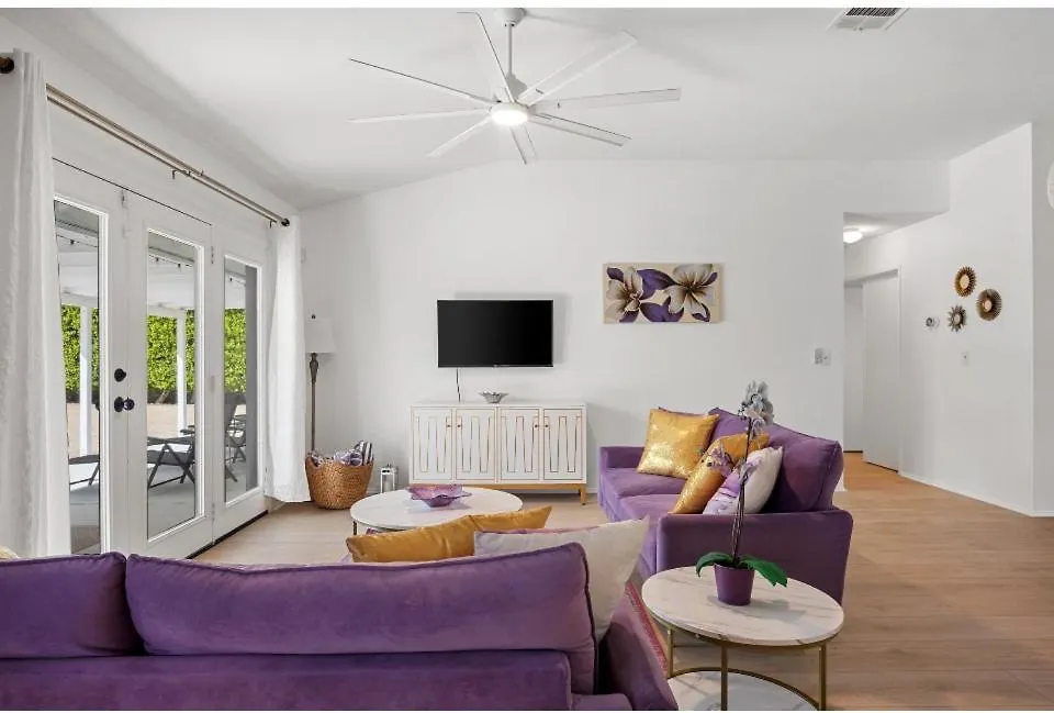 Tranquil Palm Springs Villa, Saltwater Pool, Magical View, Minutes To Downtown, Sleeps 8 0*,